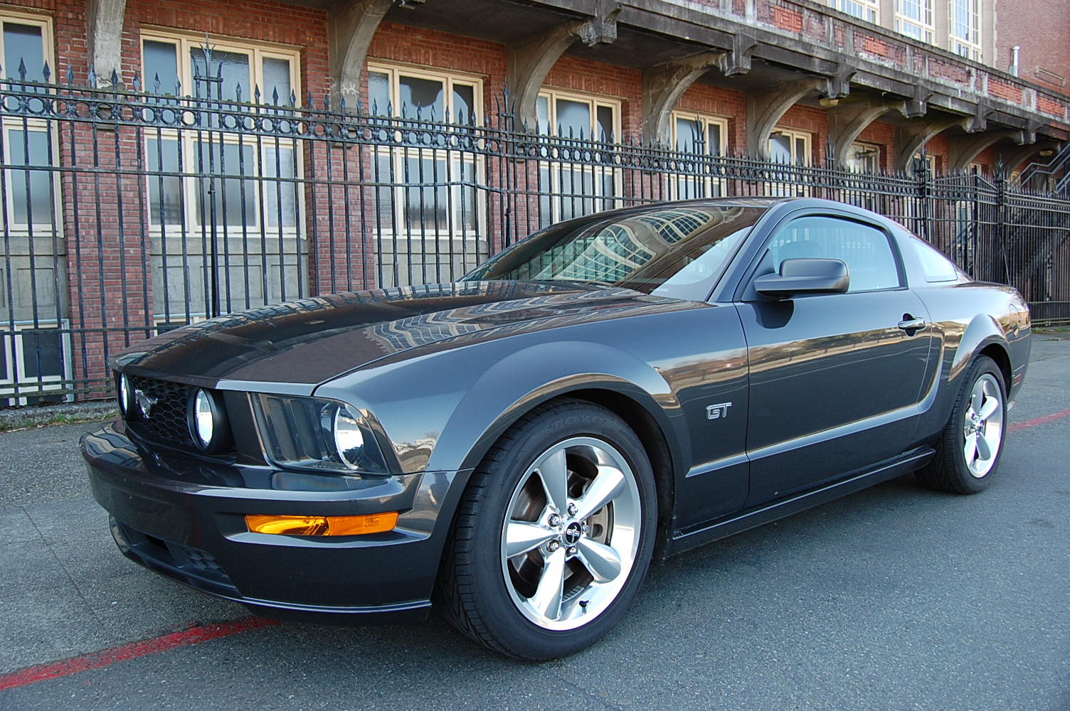2007-Ford-Mustang-GT